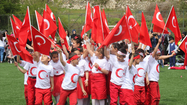 Празднование дня детей в Турции